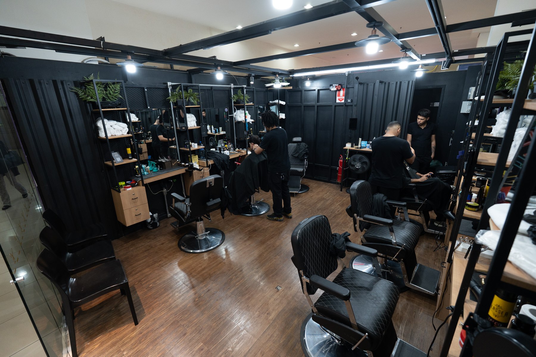 Ambiente da A Barbearia Express — Shopping SP Market